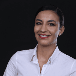 MANAR E.