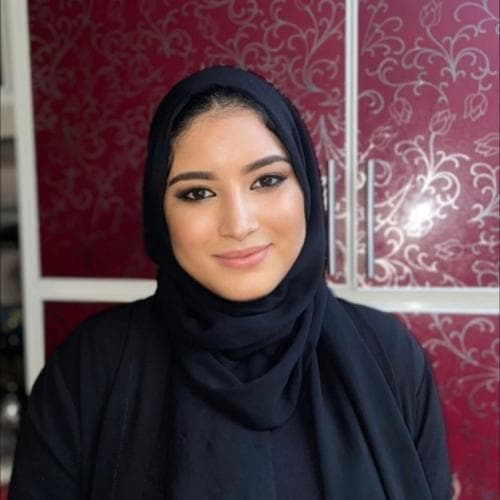 Zineb I.