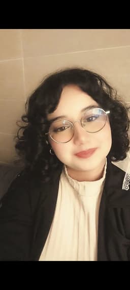Yassmine A.