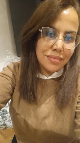 Hasna Y.