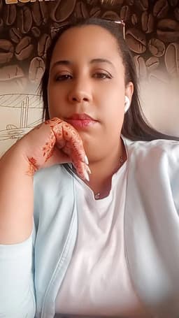 Asmae R.