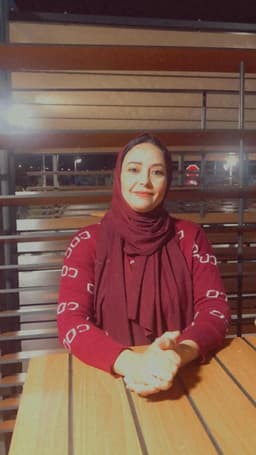 Zineb B.
